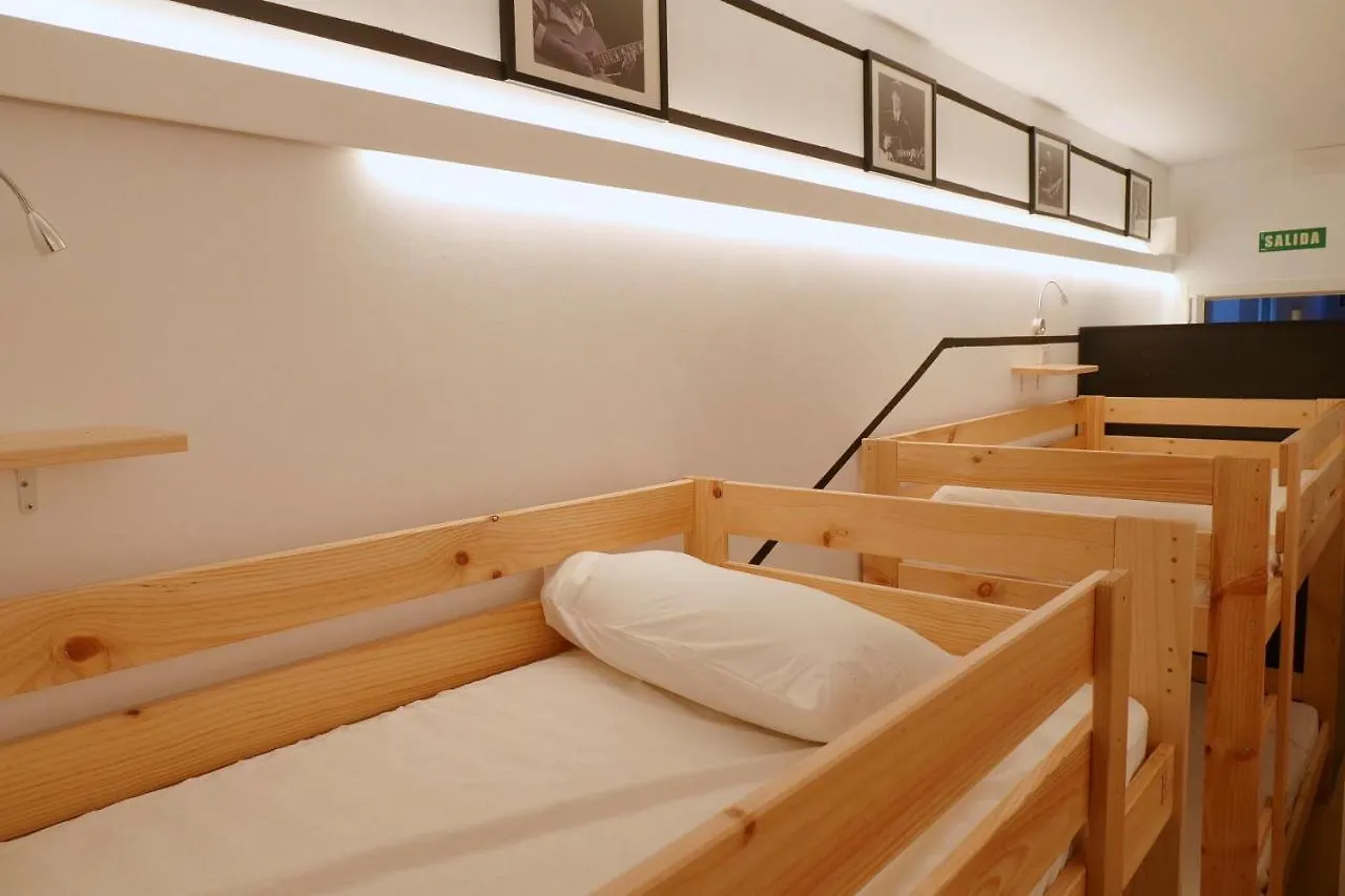 Guitar Hostel Bilbao